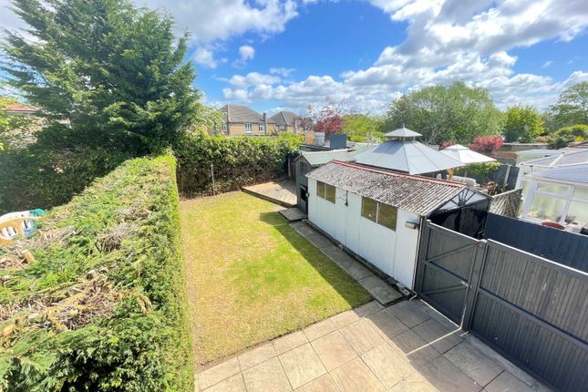 47, Carr Manor Road, Leeds photo 5