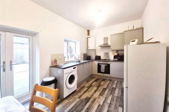 30, Beckton Avenue, Tunstall, Staffordshire photo 2