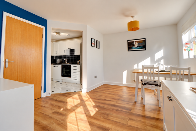 Flat 10, Saxon Court, Bryony Drive, Ashford photo 4