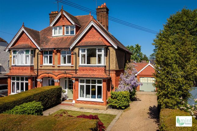 5-bed house on 33, Waldens Park Road, Woking, £1,195,000