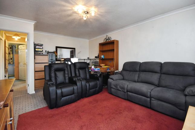 4, The Ridings, Essex photo 4