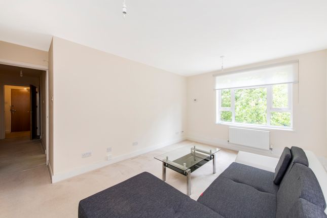 Flat to rent in Limerick Close, London
