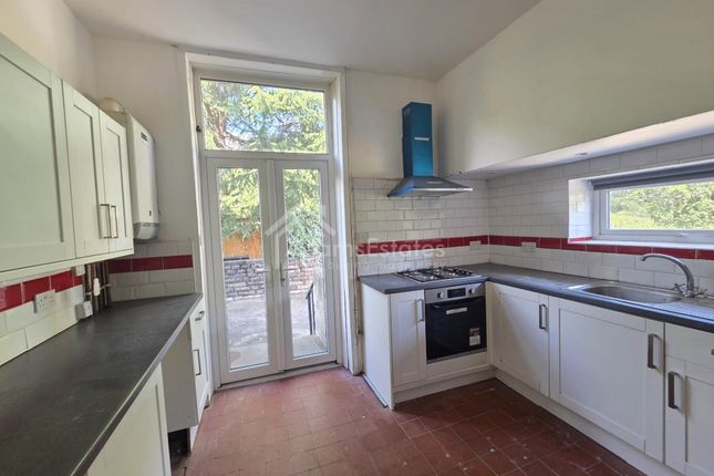 Hill Crest Road, Dewsbury photo 5