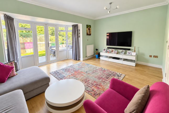 69, Homersham, Canterbury photo 3