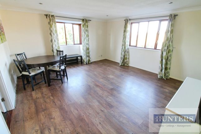 47, Chalkstone Close, Welling photo 2