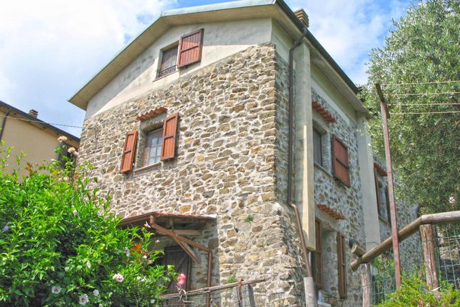 Detached house for sale in Massa-Carrara, Podenzana, Italy