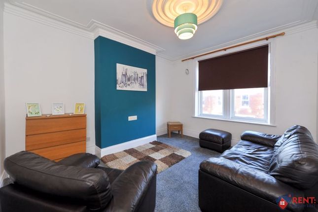 Thumbnail Flat to rent in Westbourne Avenue, Bensham, Gateshead
