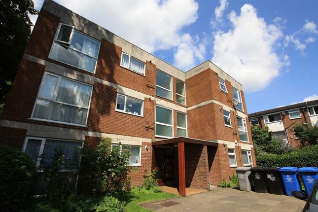 Flat 6, Bowland Court, Sale photo 3