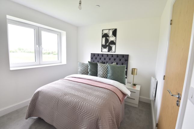 Flat to rent in Brand New Two Bedroom, Two Bathroom, Stockwood Gardens