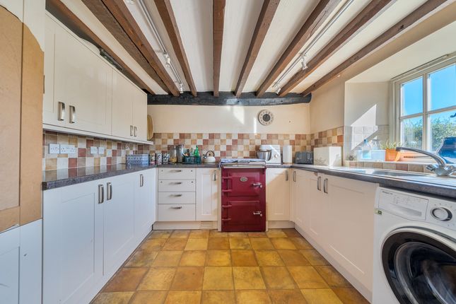 Thatch Cottage, Taunton photo 3