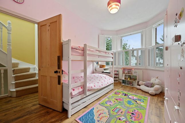 12, Drury Road, West Harrow photo 4