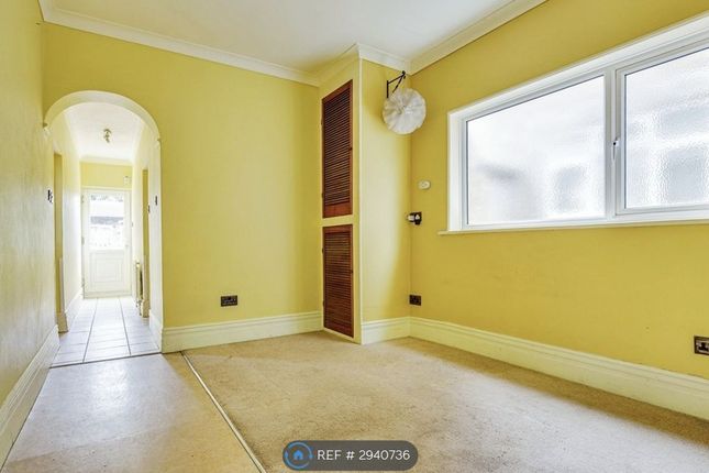 Derby Road, Uxbridge photo 4