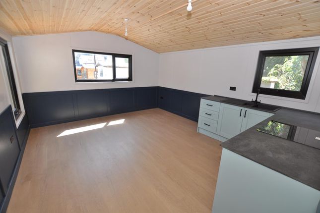 7 Mill Park Caravan Site, Grist Square, Carmarthen photo 2