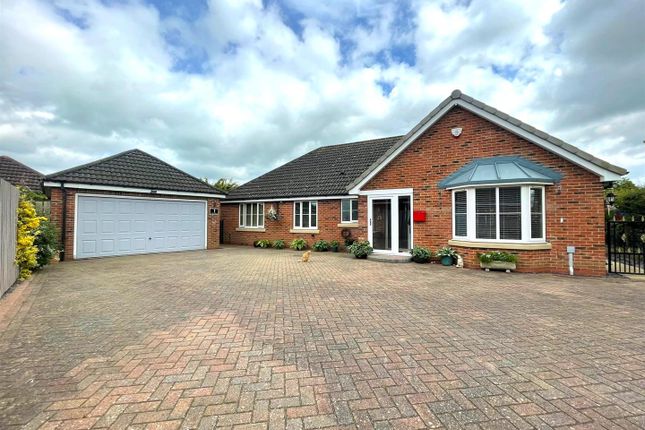 Thumbnail Detached bungalow for sale in East Lane, Sigglesthorne, Hull