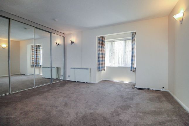 Flat 7,, Pasteur Close, Colindale photo 4