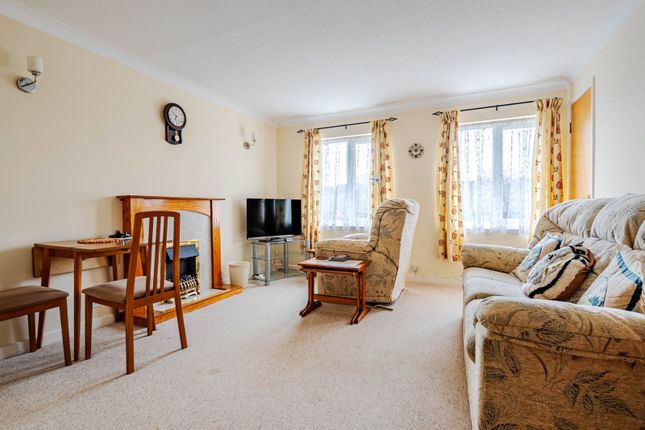 15, Lime Walk, Bedfordshire photo 2