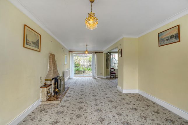 15 Low Coniscliffe photo 4