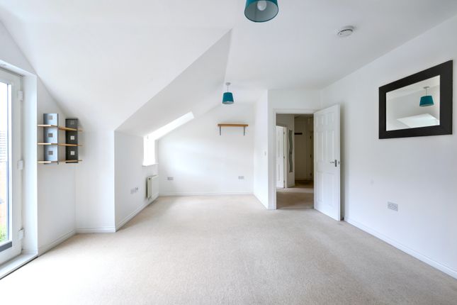 57, Sunlight Gardens, Fareham photo 4