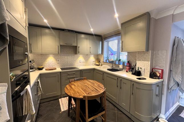 3, Oakfield Gardens, Lydney photo 5