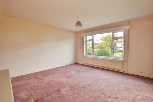 15, Woodbrook, Ashford photo 2