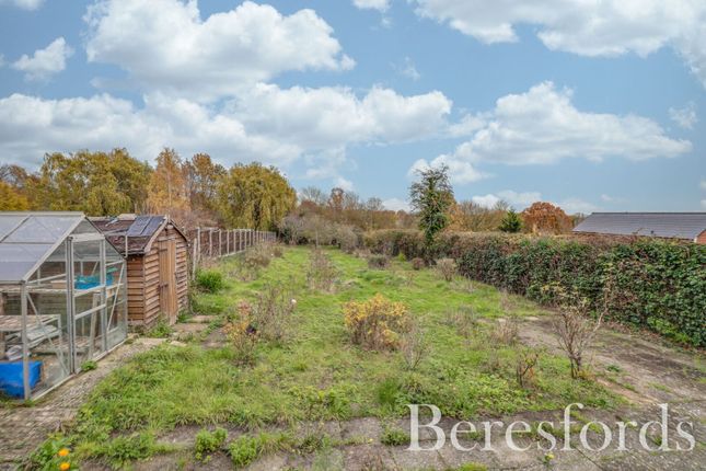 Ivydene,, Layer Breton Hill, Colchester photo 3