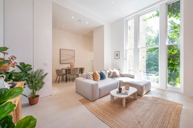 Thumbnail Flat for sale in Connaught House, Clifton Gardens