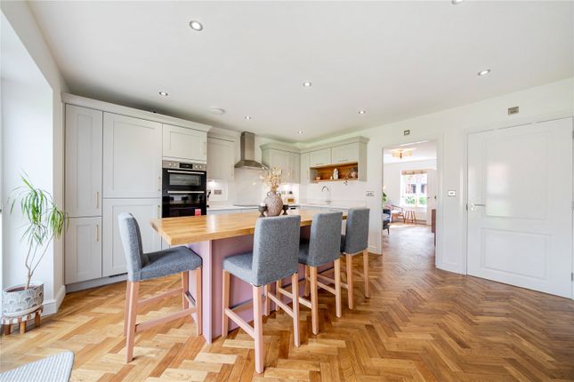 9, Saxon Drive, Greater Manchester photo 2