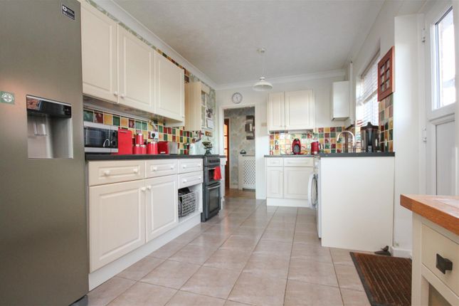 70, Ridgeway, Wellingborough photo 4