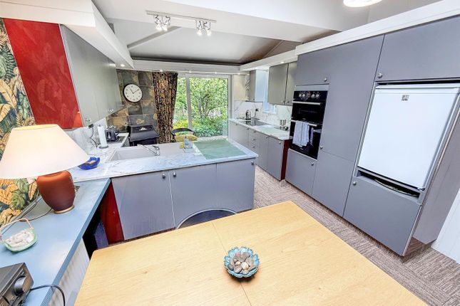 28, Llanforda Mead, Oswestry photo 2