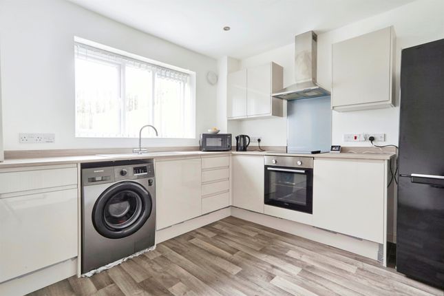 Semi-detached house for sale in Greenview Mount, Leeds