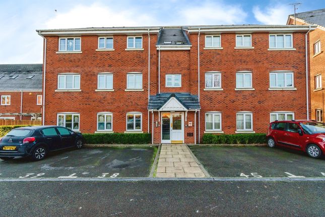 Flat for sale in Russell Street, Willenhall