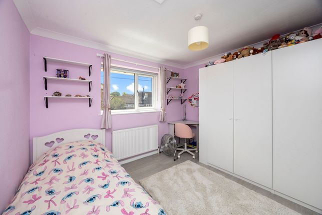 3 Beckenham Close, Hailsham photo 4