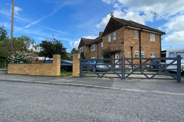 Semi-detached house for sale in Choseley Close, Knowl Hill, Reading, Berkshire
