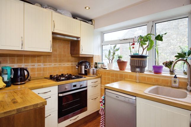 Flat for sale in Lechmere Road, Willesden