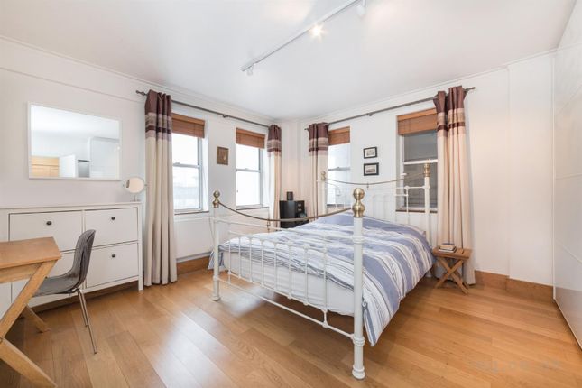 Flat for sale in New Cavendish Street, Fitzrovia