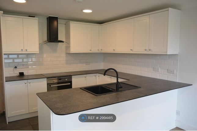 B Buchanan Drive, Newton Mearns, Glasgow photo 2