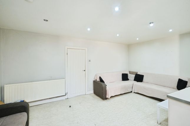 6, Wayford Grove, Birmingham photo 4
