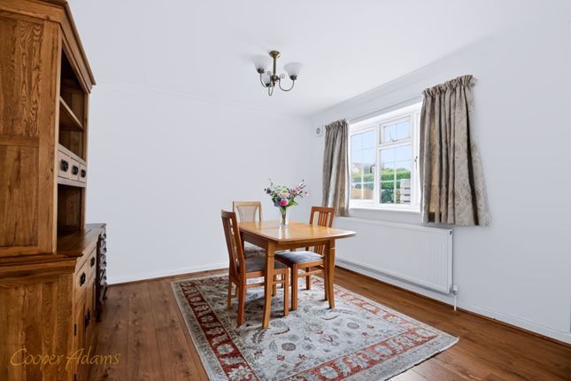 12 The Framptons, Littlehampton photo 4