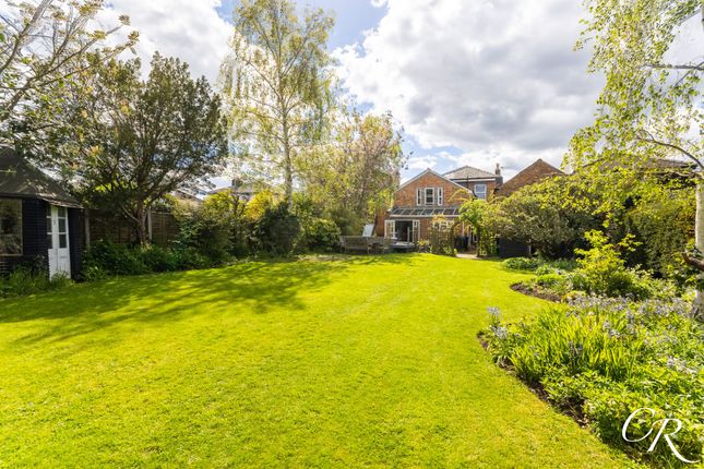29 Libertus Road, Cheltenham photo 4