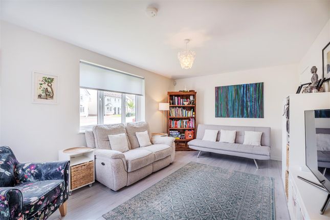 101, Hoover Drive, Glasgow photo 4