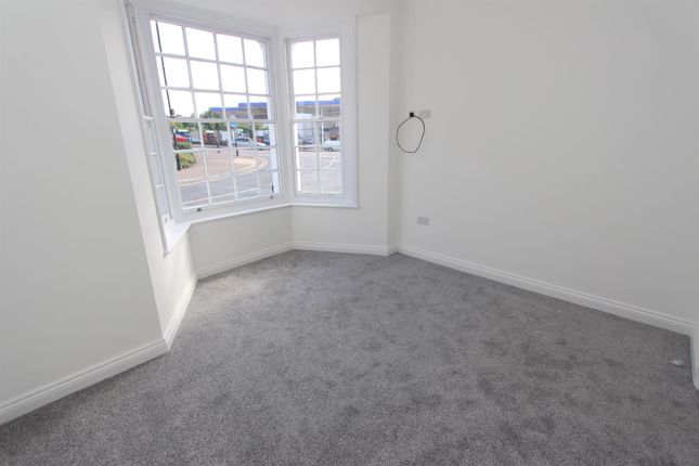 Flat 1 Lake House, 20-22 Lake Street, Leighton Buzzard photo 4