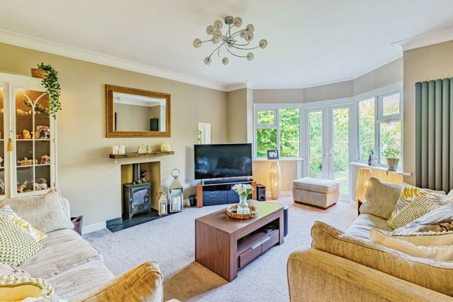 11, Blenheim Gardens, South Croydon photo 2