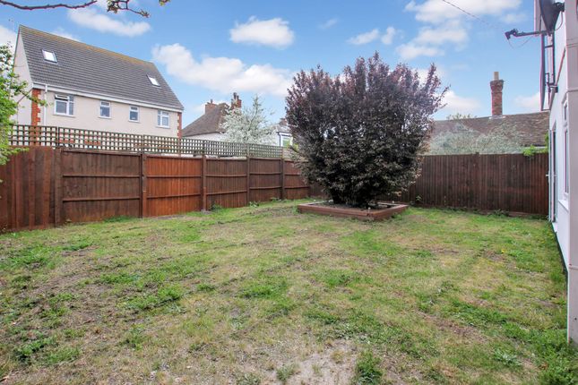 48 Station Road, Romney Marsh photo 4