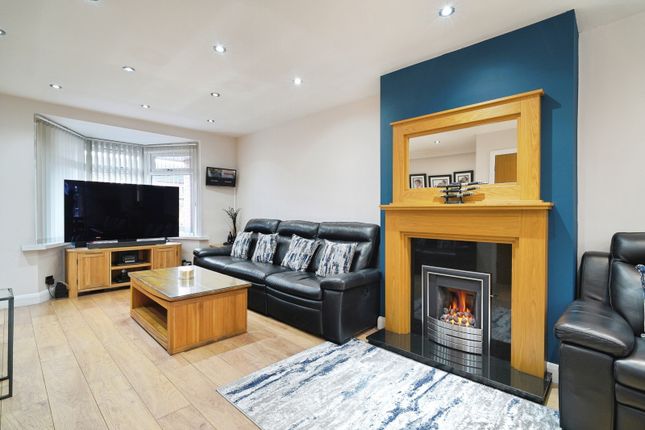 247, Prince Of Wales Lane, West Midlands photo 2