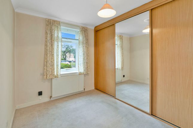 4/2, Whitson Terrace, Edinburgh photo 4
