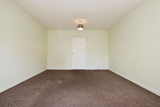 24, Snowberry Close, Bristol photo 3