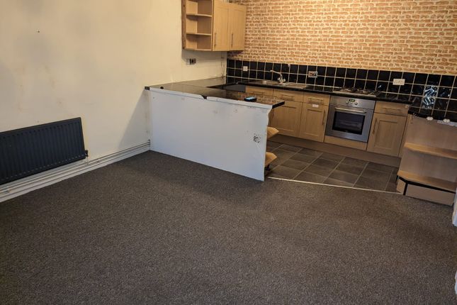 Thumbnail Flat to rent in Seagrave Close, Coalville