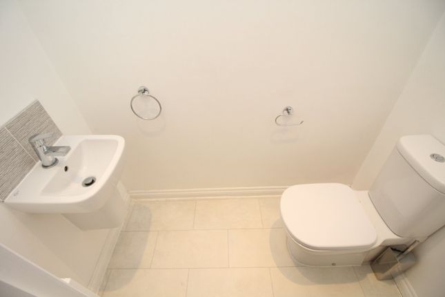 19, Thursfield Road, West Midlands photo 4