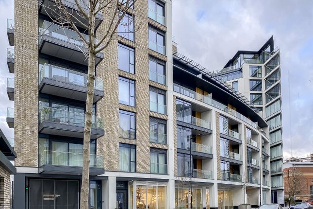 Thumbnail Flat for sale in Harbour Avenue, Chelsea Island, Fulham