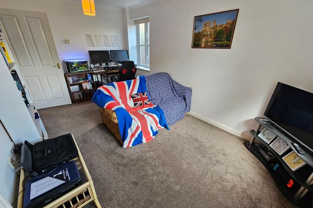 4, Saxe Court, Knowle, Fareham photo 4